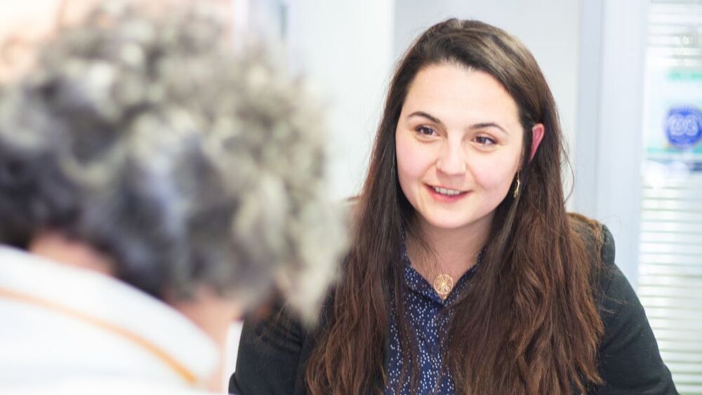 Le Journal de l�Agence : � la rencontre de Ma�ma, op�ratrice location saisonni�r