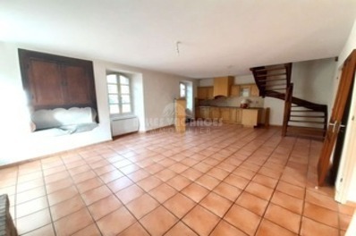 Location Location Ann&eacute;e Arreau T5 non meubl&eacute;